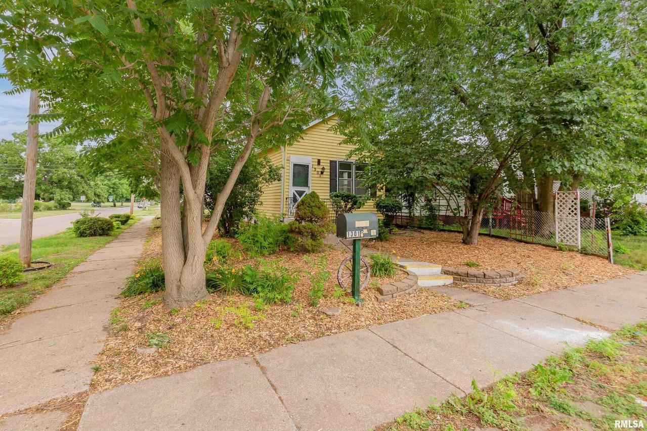 1301 8th St., Rock Island, IL