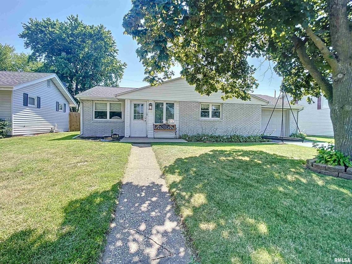 642 Green Park Ave., Colona, IL