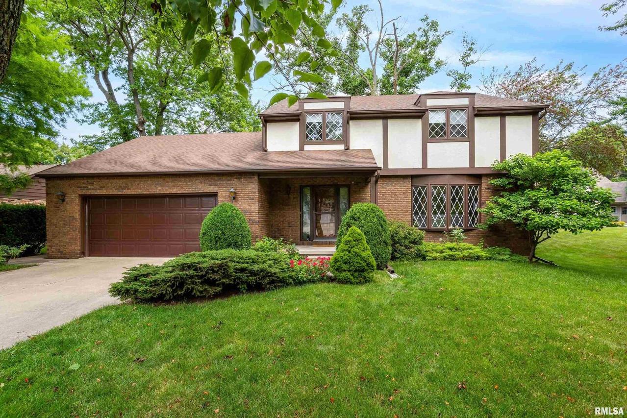 3410 8th St., Moline, IL 61265