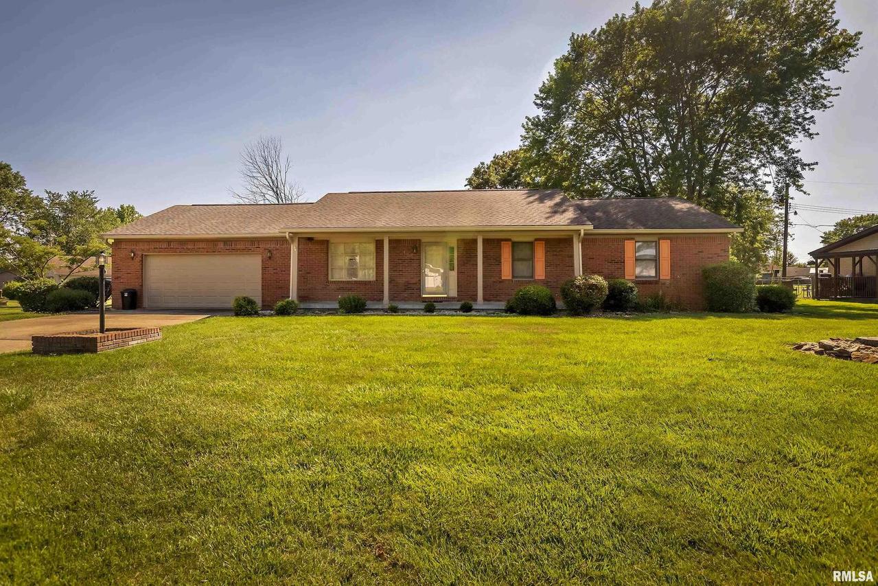 1202 S Hadfield St., Marion, IL 62959