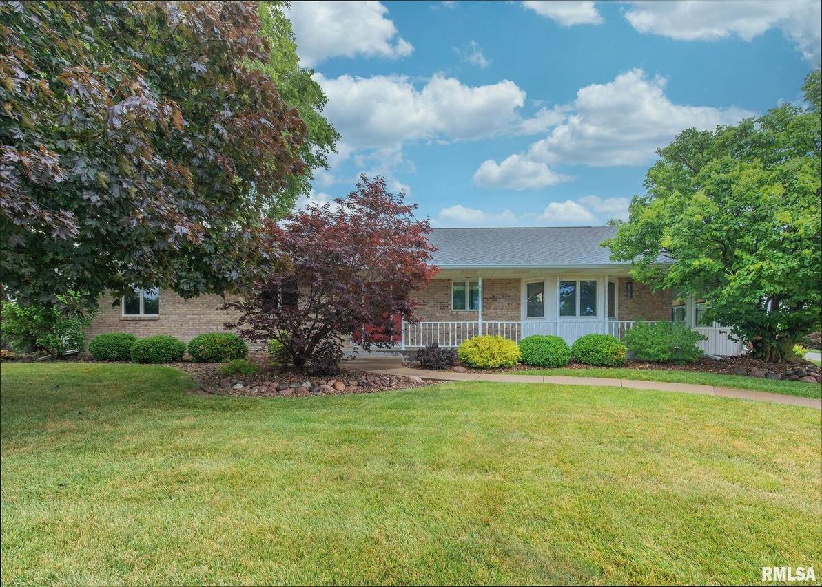 129 Richmond Hill Dr., Geneseo, IL 61254