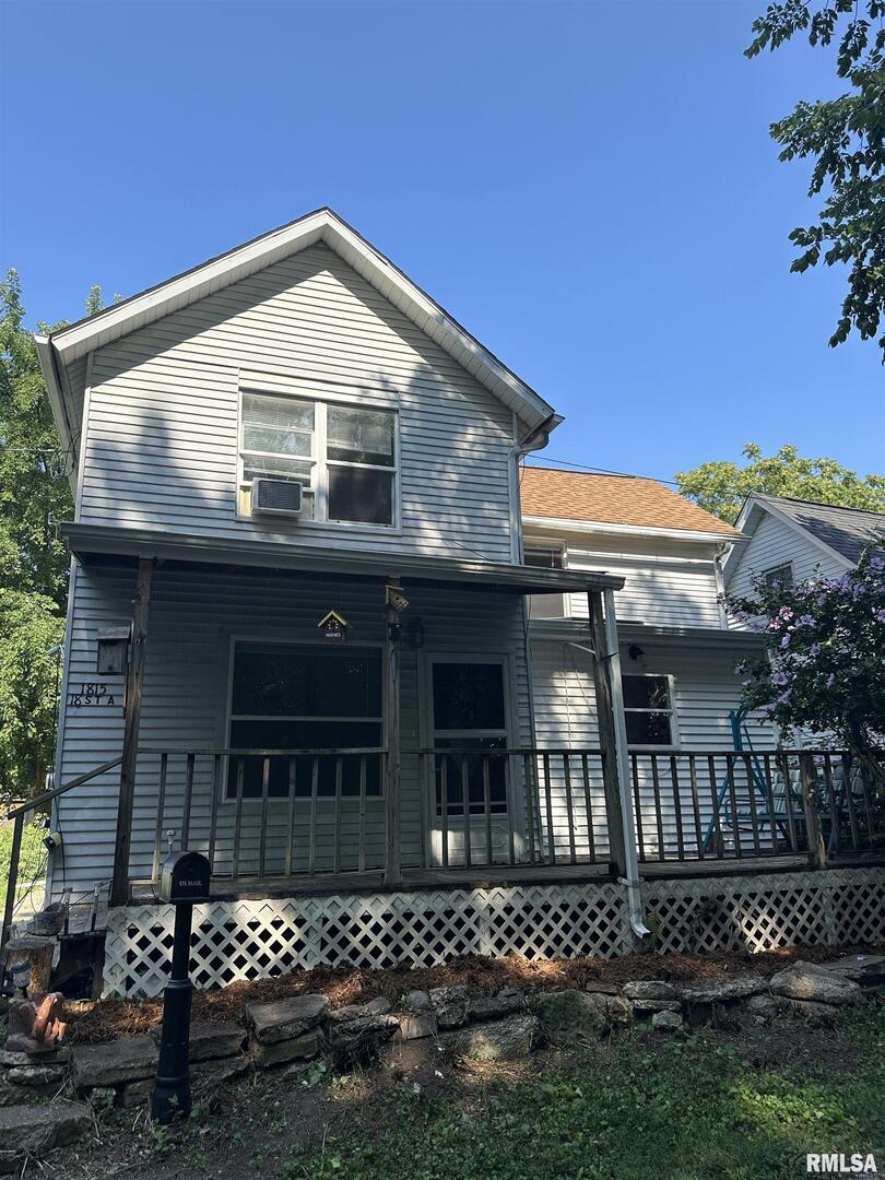 1815 18th St. #A, Moline, IL 61265