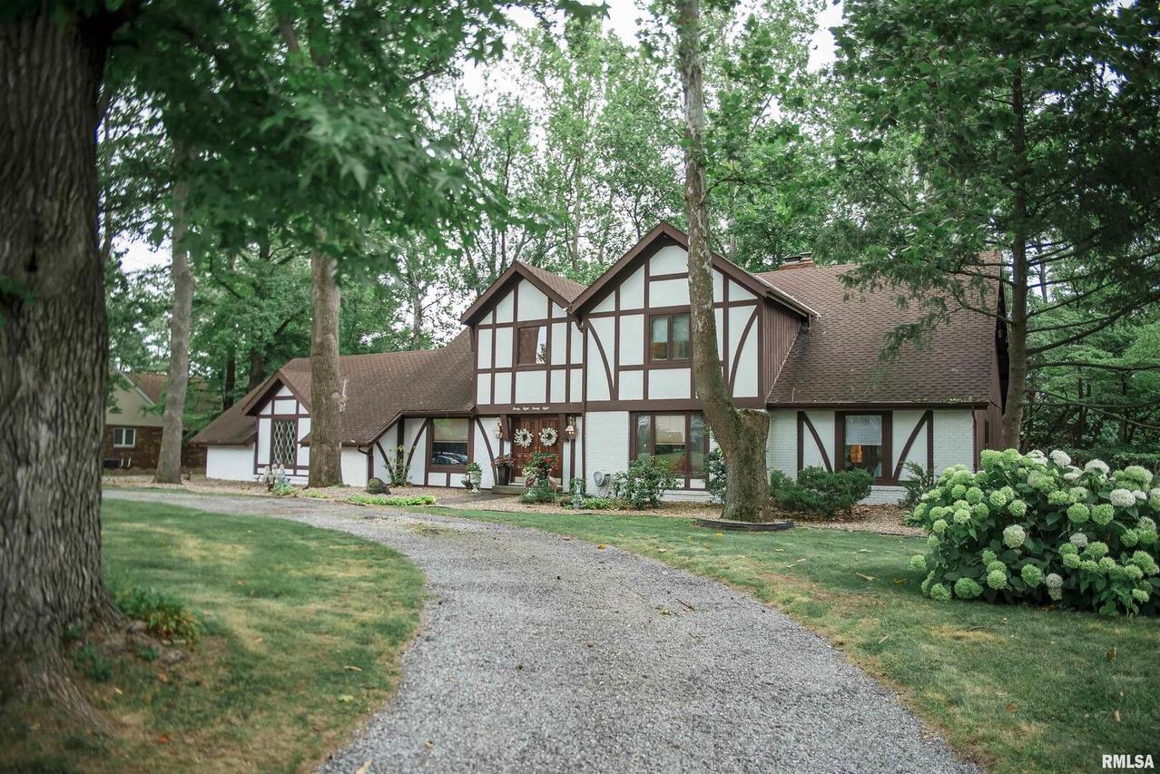 2828 Southfield Dr., Quincy, IL 62301