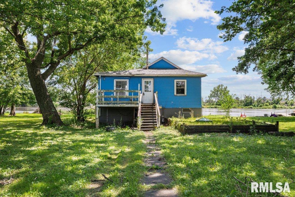 3256 N Shore Dr., Moline, IL 61265