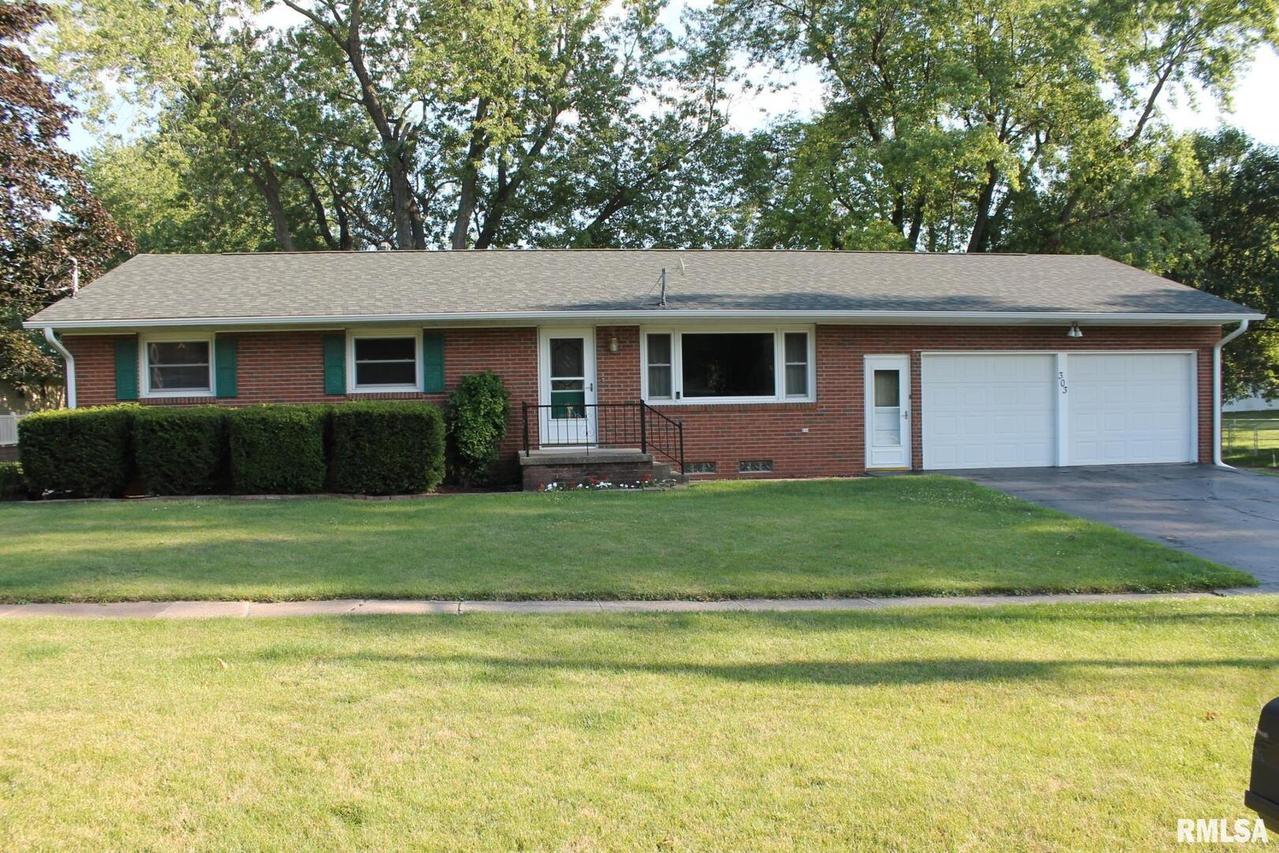 303 W Center St., Atkinson, IL 61235