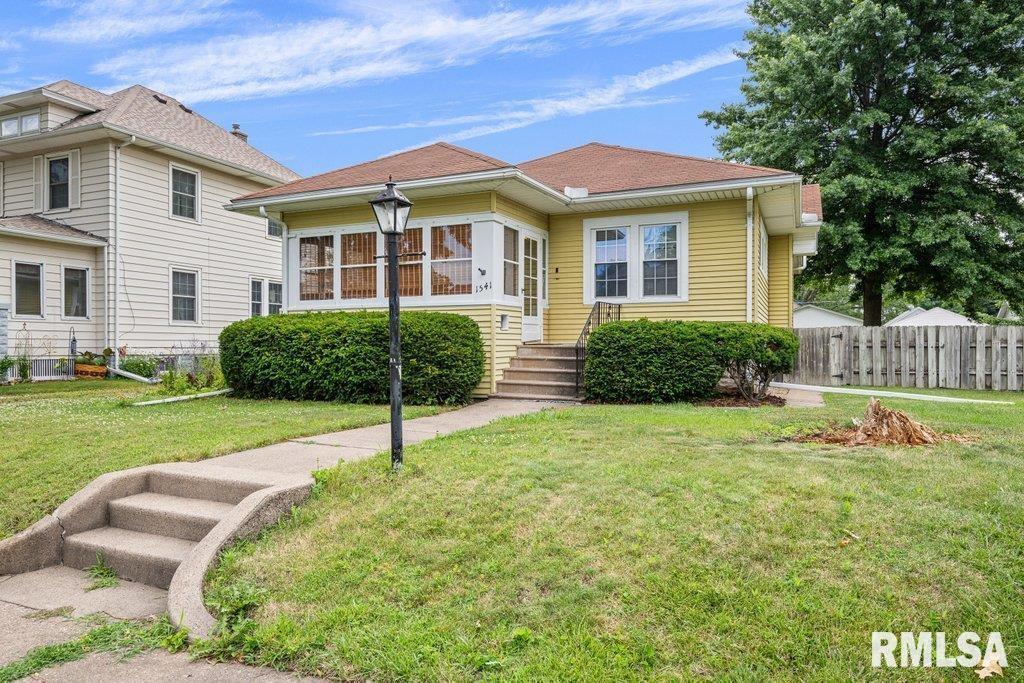 1541 43rd St., Rock Island, IL 61201