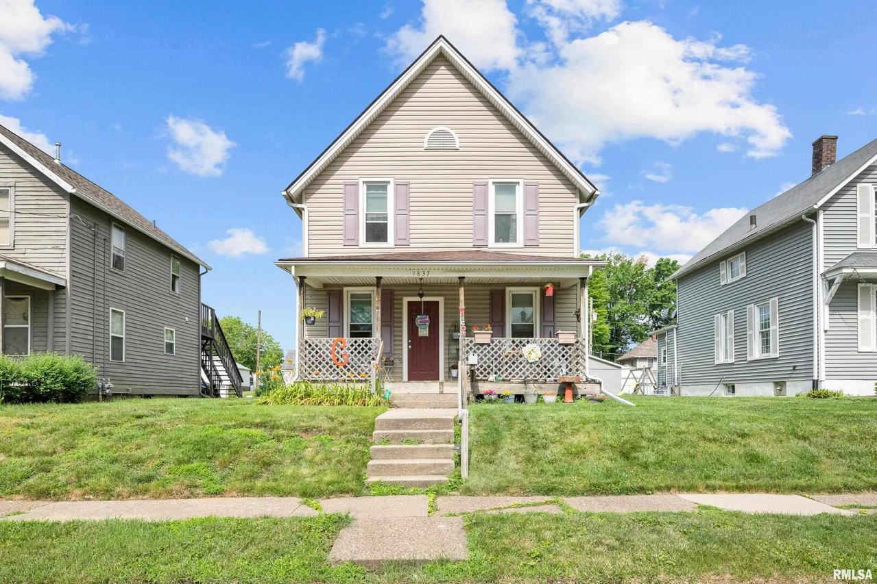 1837 12th St., Moline, IL 61265