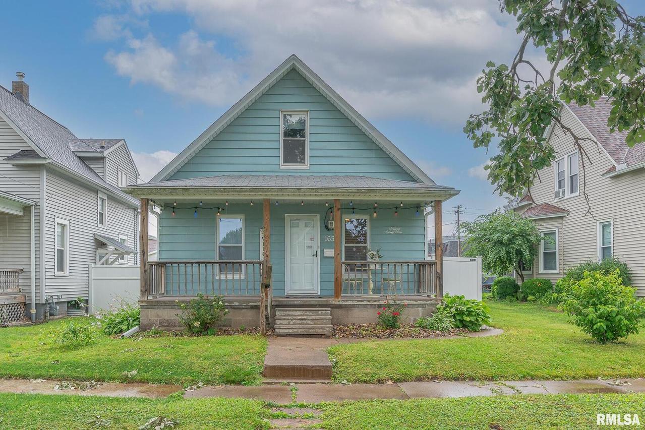 1639 24th Ave., Moline, IL 61265