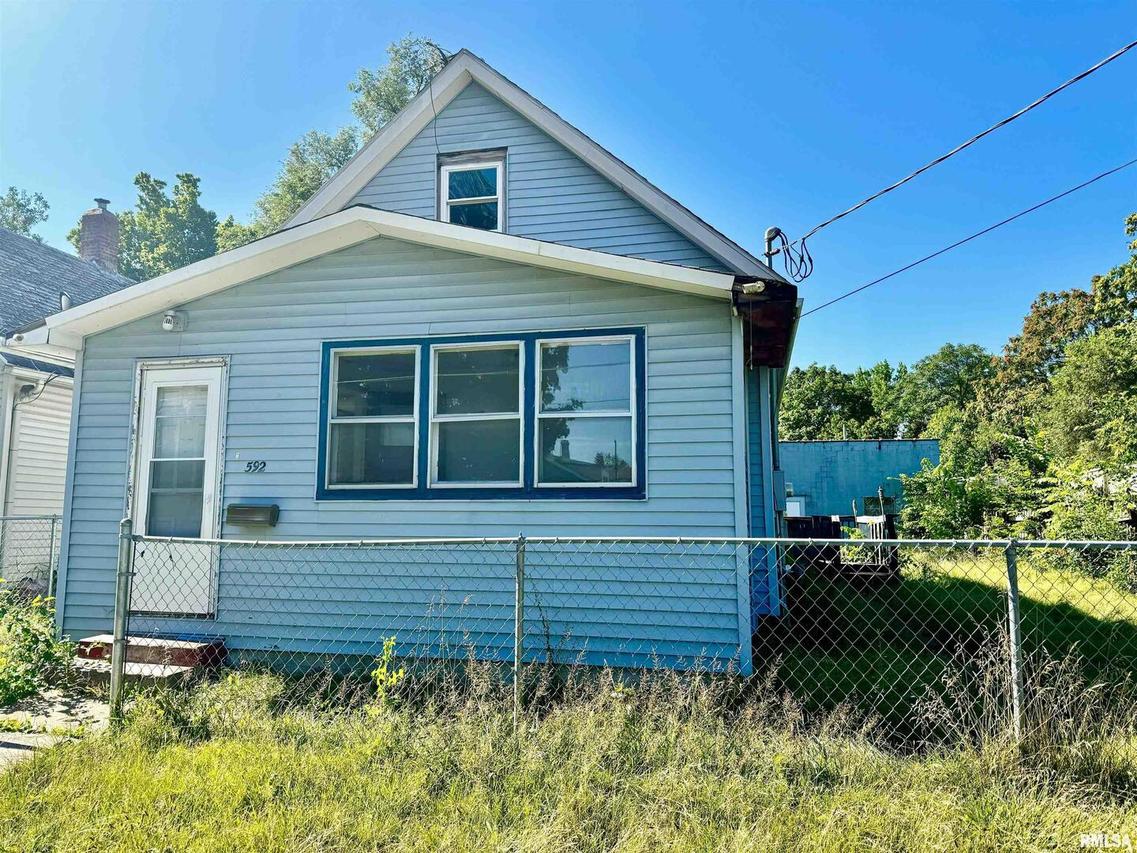 592 19th Ave., Rock Island, IL 61201