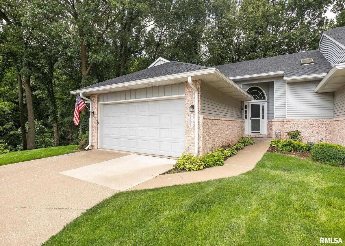 4805 6th Street Ct., East Moline, IL 61244