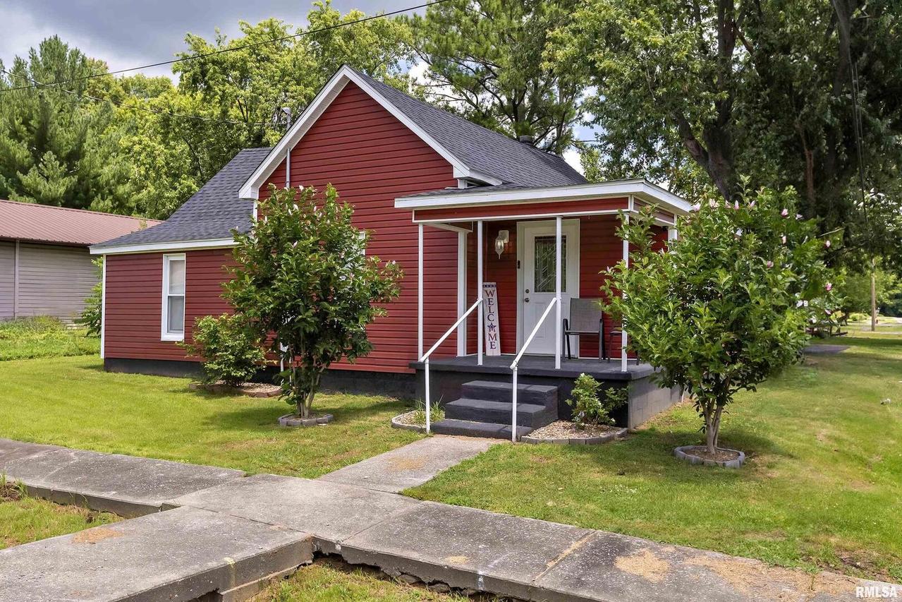 200 N Church St., Pittsburg, IL