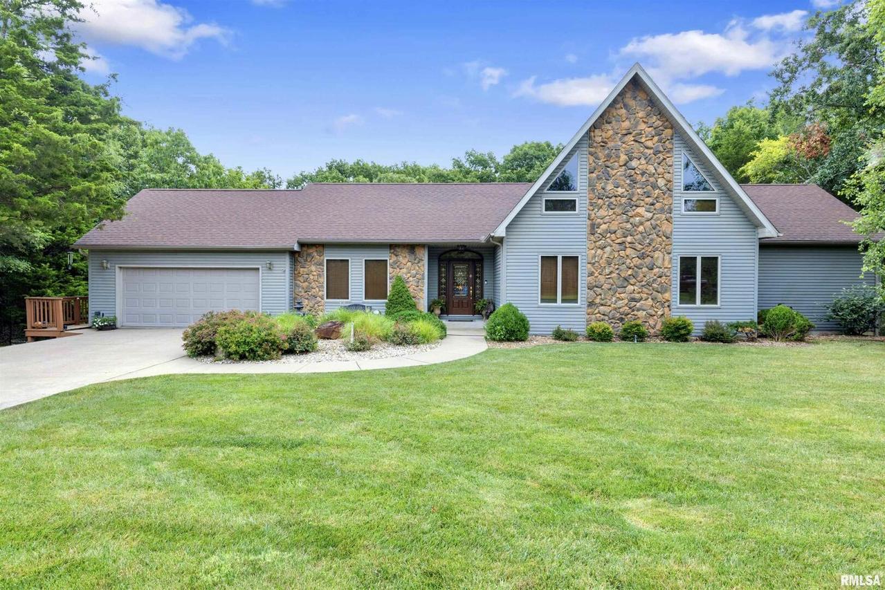 762 Luxor Landing Ln., Goreville, IL 62939