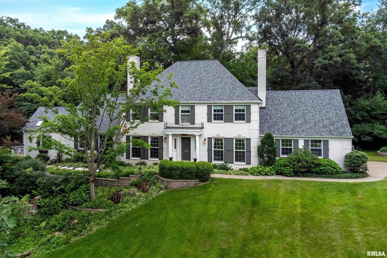 1400 30th St., Moline, IL 61265