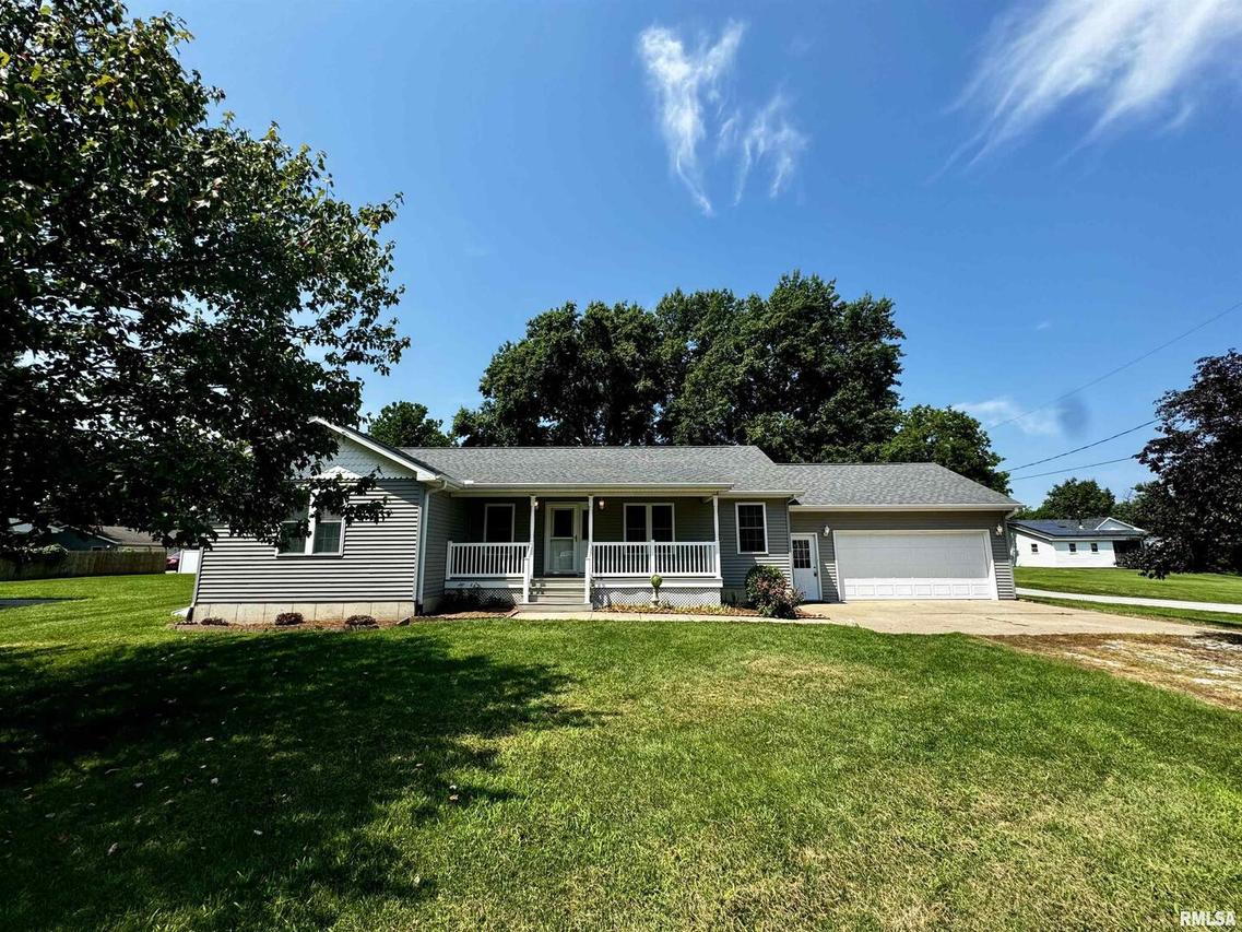 609 NE 3rd Ave., Aledo, IL 61231