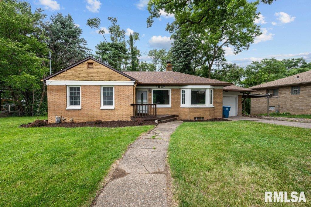 1045 20th Ave., East Moline, IL 61244