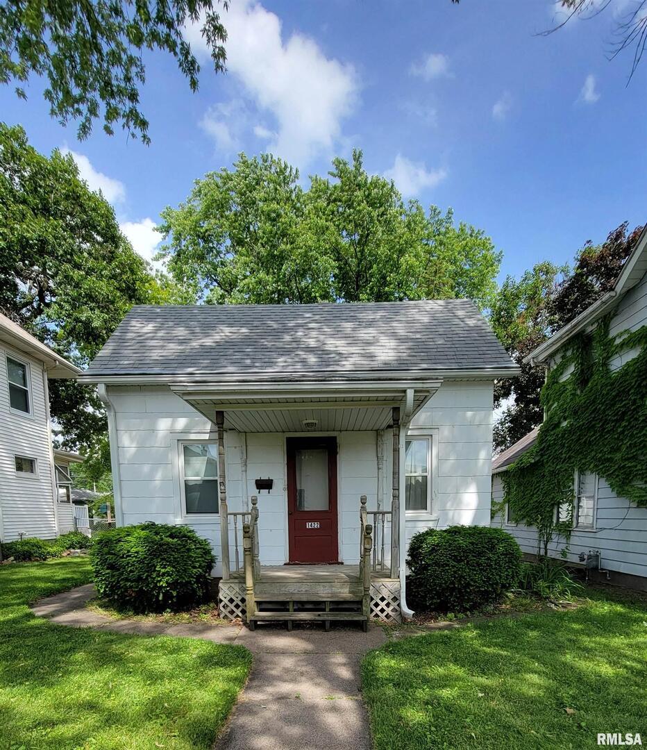 1422 14th St., Moline, IL 61265