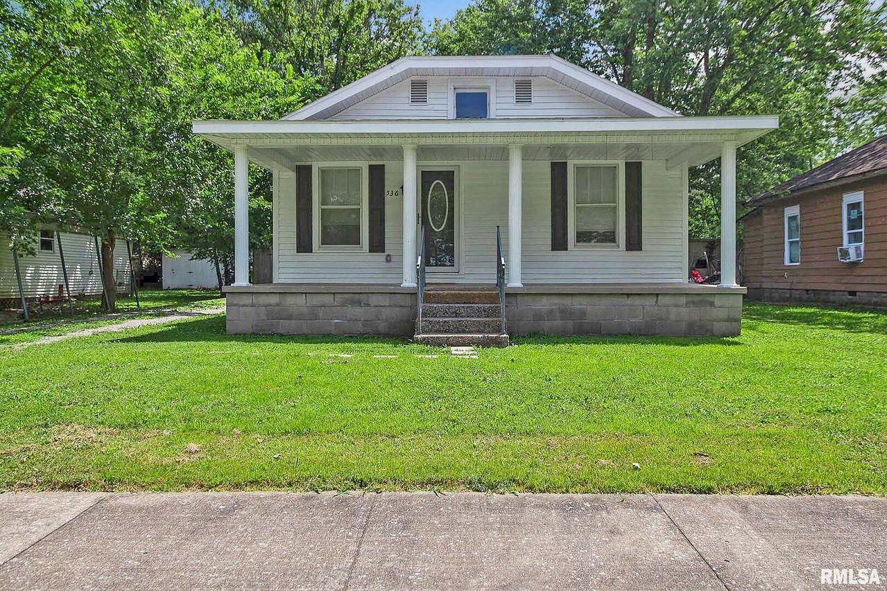 536 N Bush Ave., Hurst, IL 62949