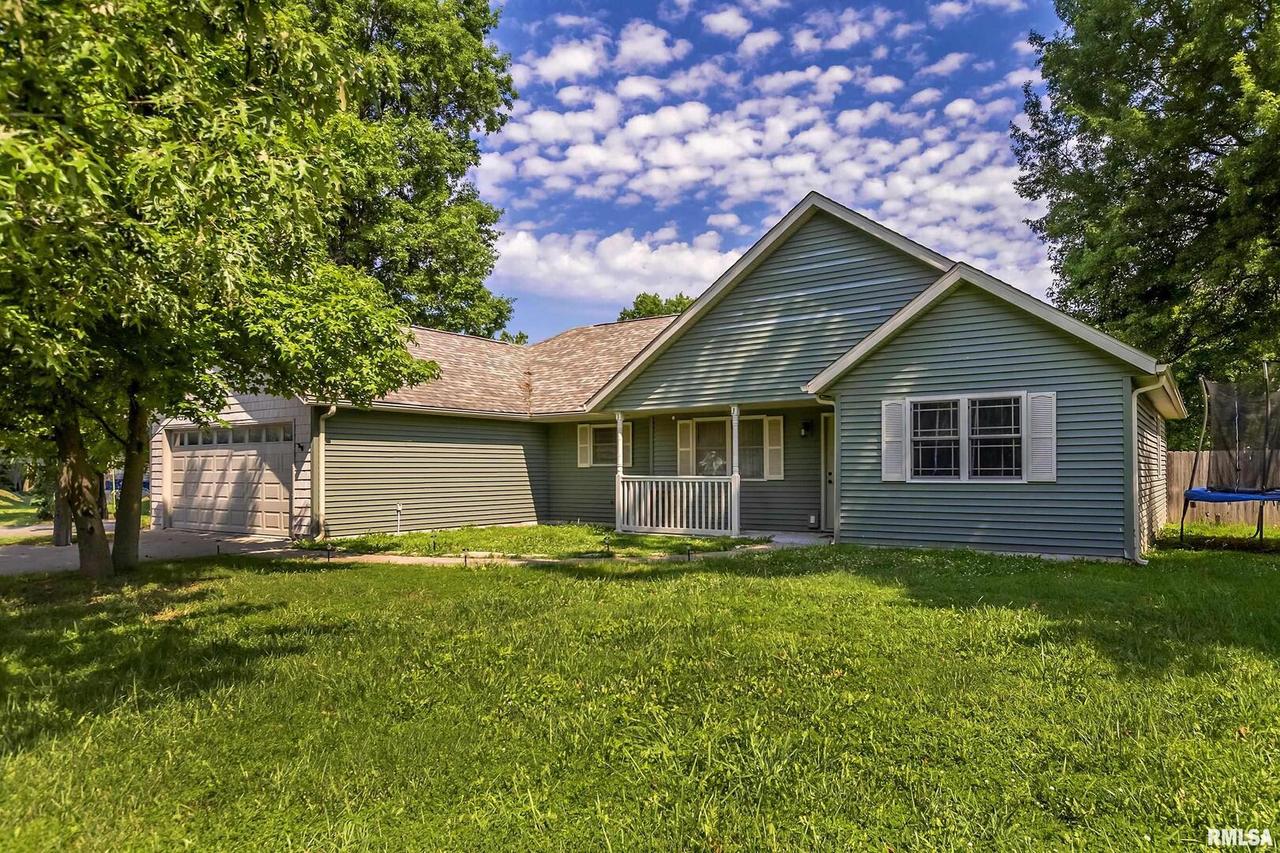 308 Noah Ln., Carterville, IL 62918