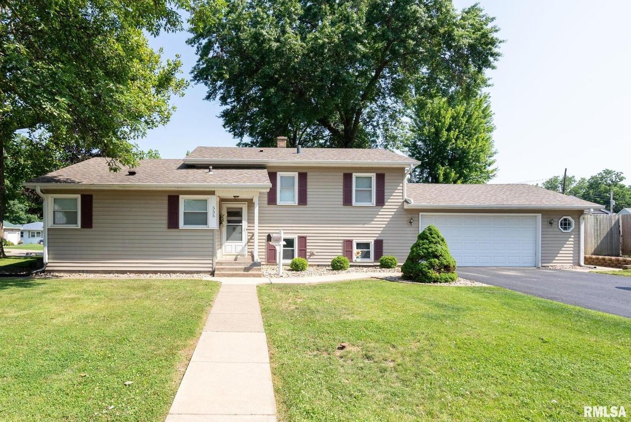 555 28th Ave., East Moline, IL 61244