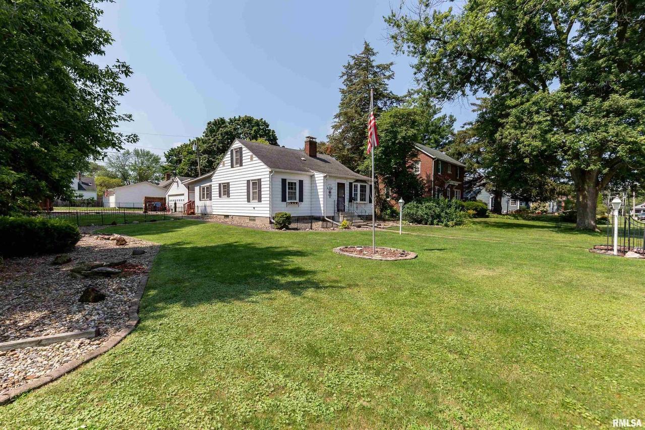 2950 11th Ave. #A, Moline, IL 61265