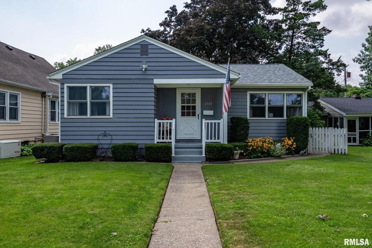 2048 35th St., Rock Island, IL 61201