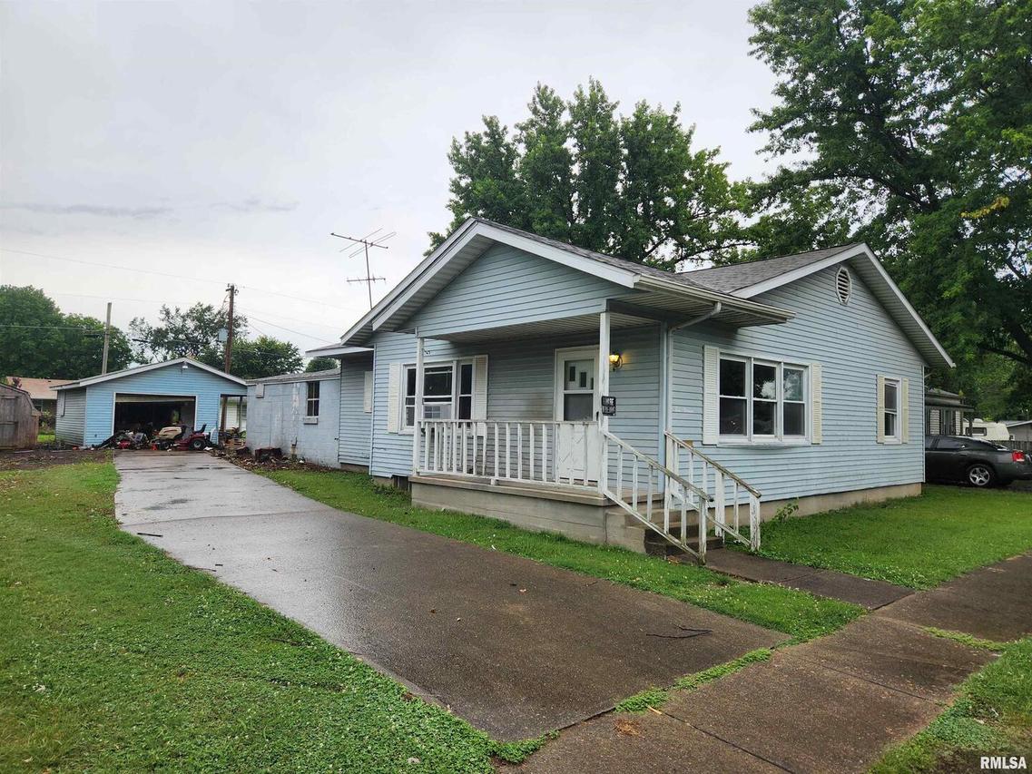 511 S 26th St., Herrin, IL 62948