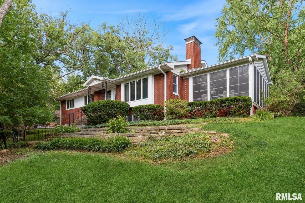 806 36th St., Moline, IL