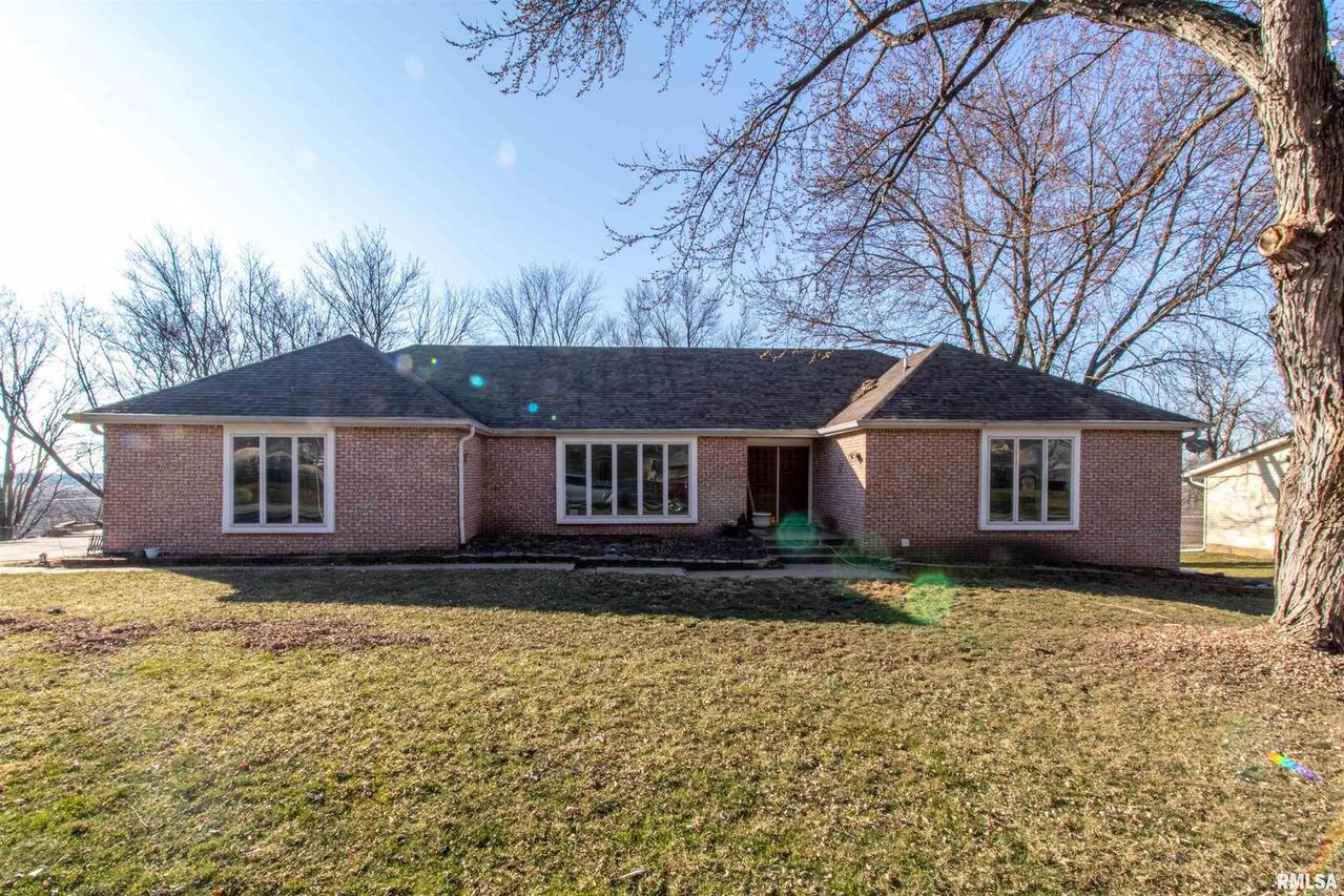 210 Longview Dr., Geneseo, IL 61254