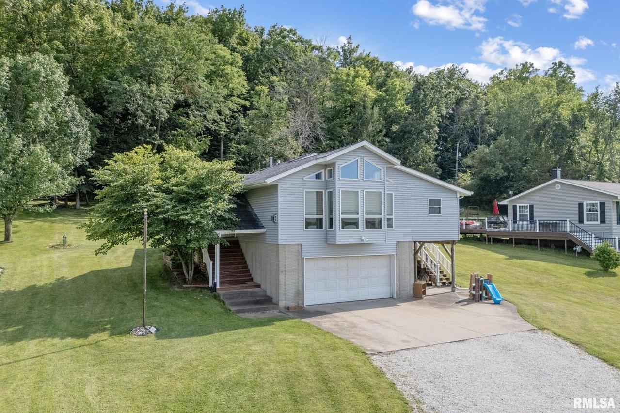 12328 78th Ave., Andalusia, IL 61232