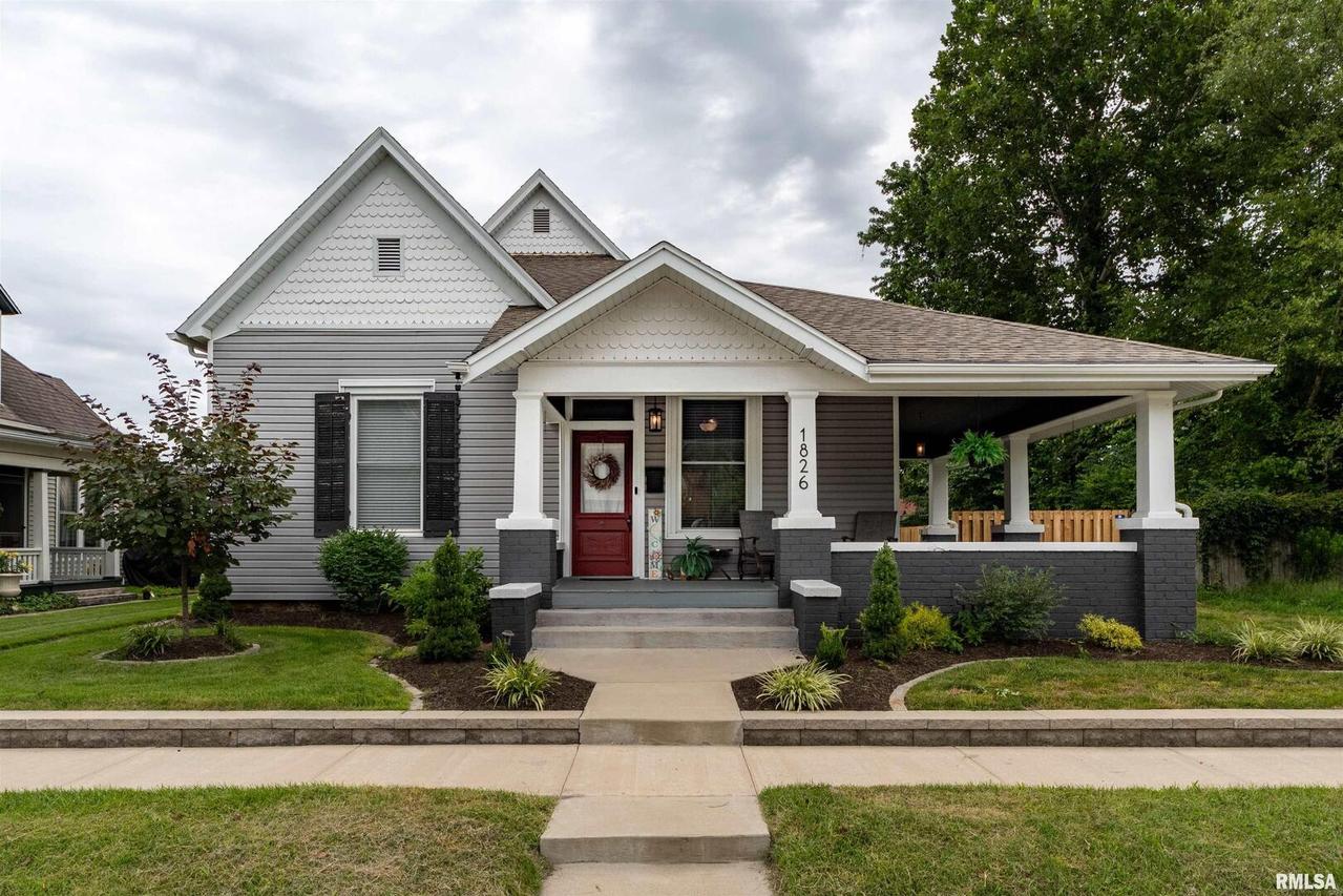 1826 Spruce St., Murphysboro, IL 62966