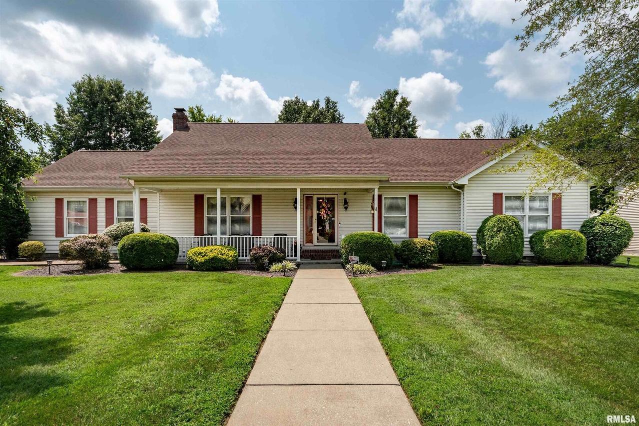 807 Aurora Ln., Marion, IL 62959