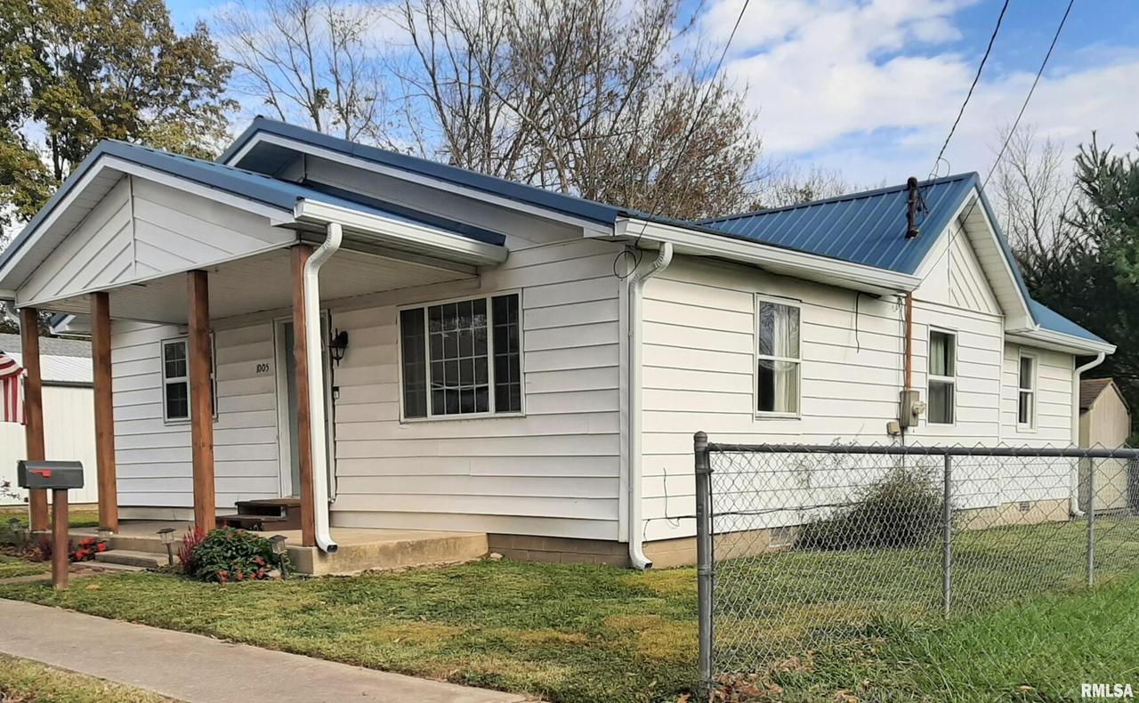 1005 Chestnut Ave., Johnston City, IL 62951