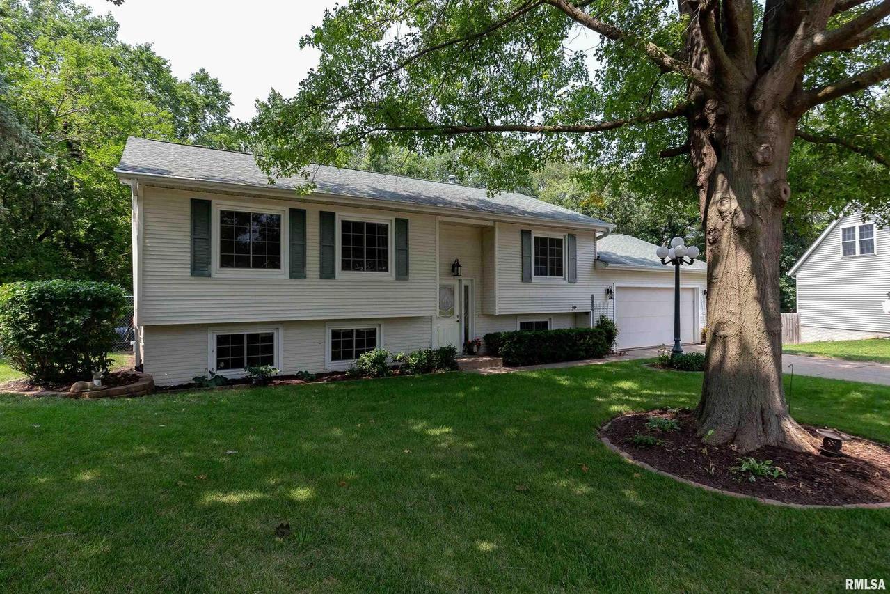 1602 W 4th St., Coal Valley, IL