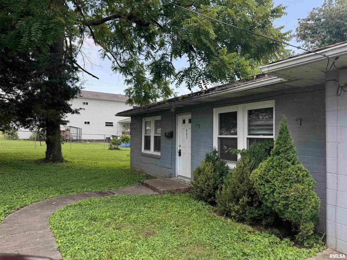 405 Oak St., Anna, IL 62906