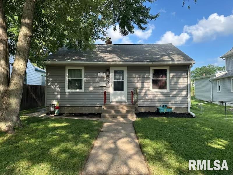 1312 3rd St. #A, Moline, IL 61265