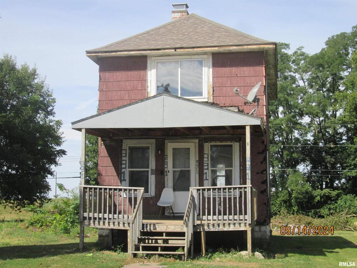 331 12th St., East Moline, IL 61244