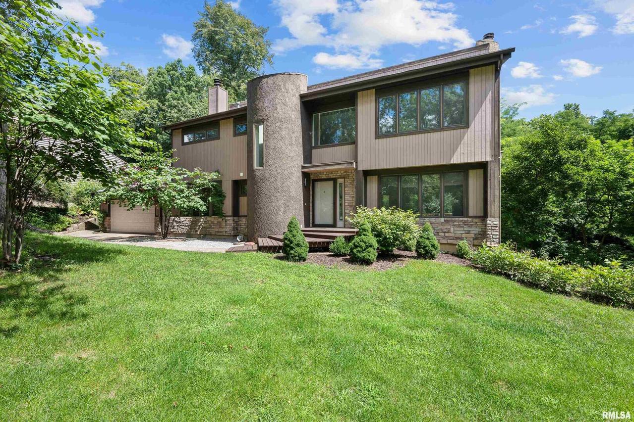 29 Wildwood Dr., Rock Island, IL 61201