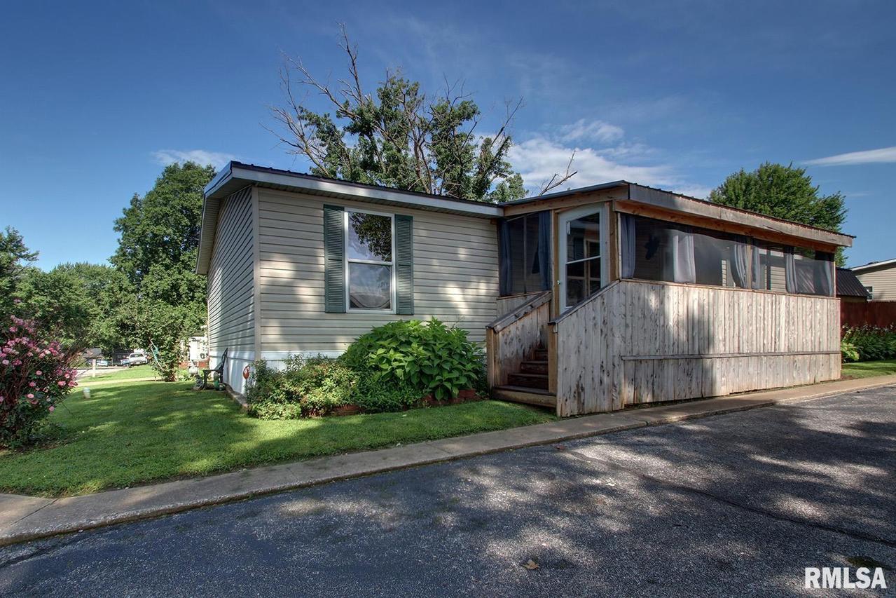 1537 Zellerman Ave., Quincy, IL 62305