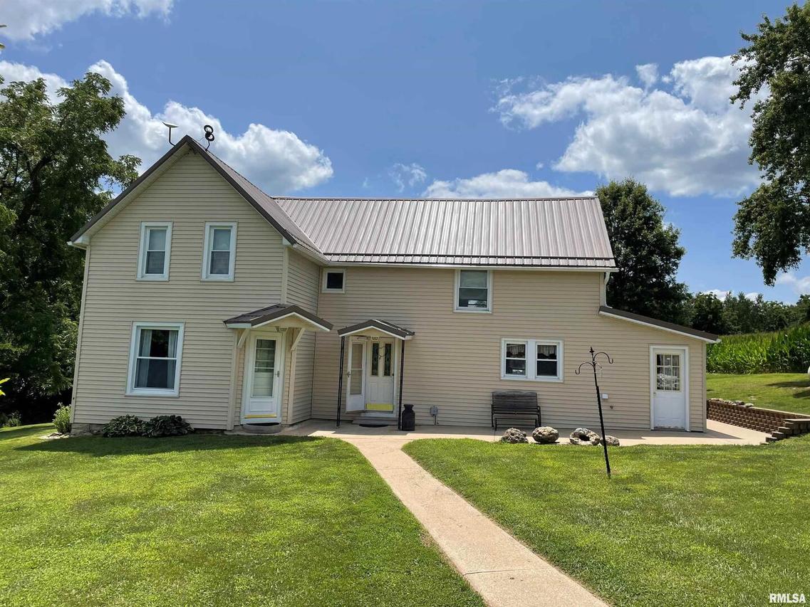 139 E 1960 E Pl., Plainville, IL 62365