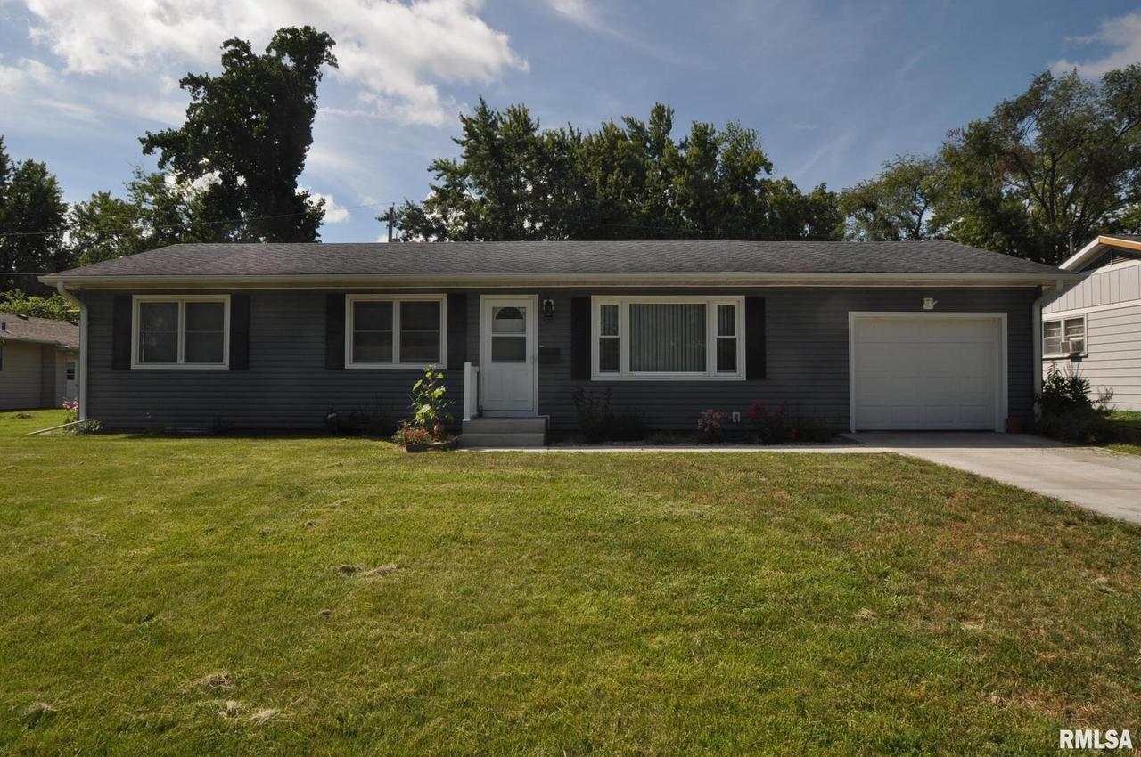 430 27th Ave., East Moline, IL 61244