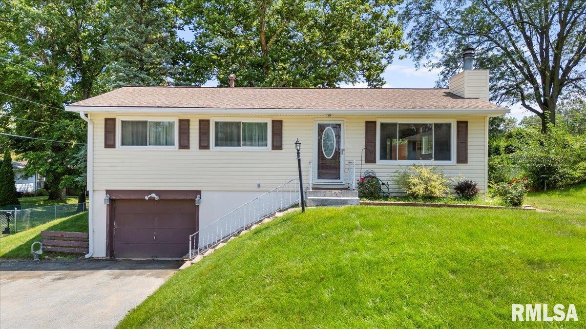 8005 10th St., Rock Island, IL 61201