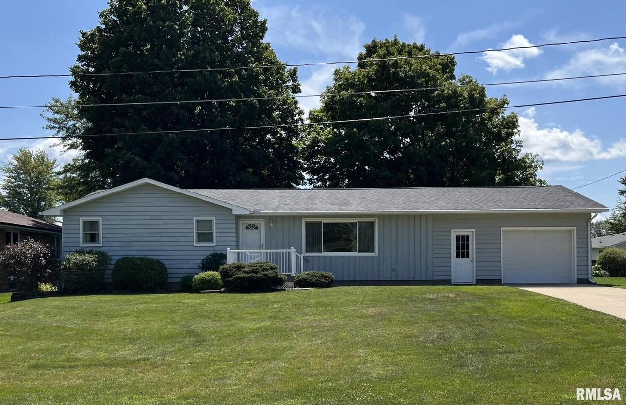 407 Margaret St., Atkinson, IL 61235