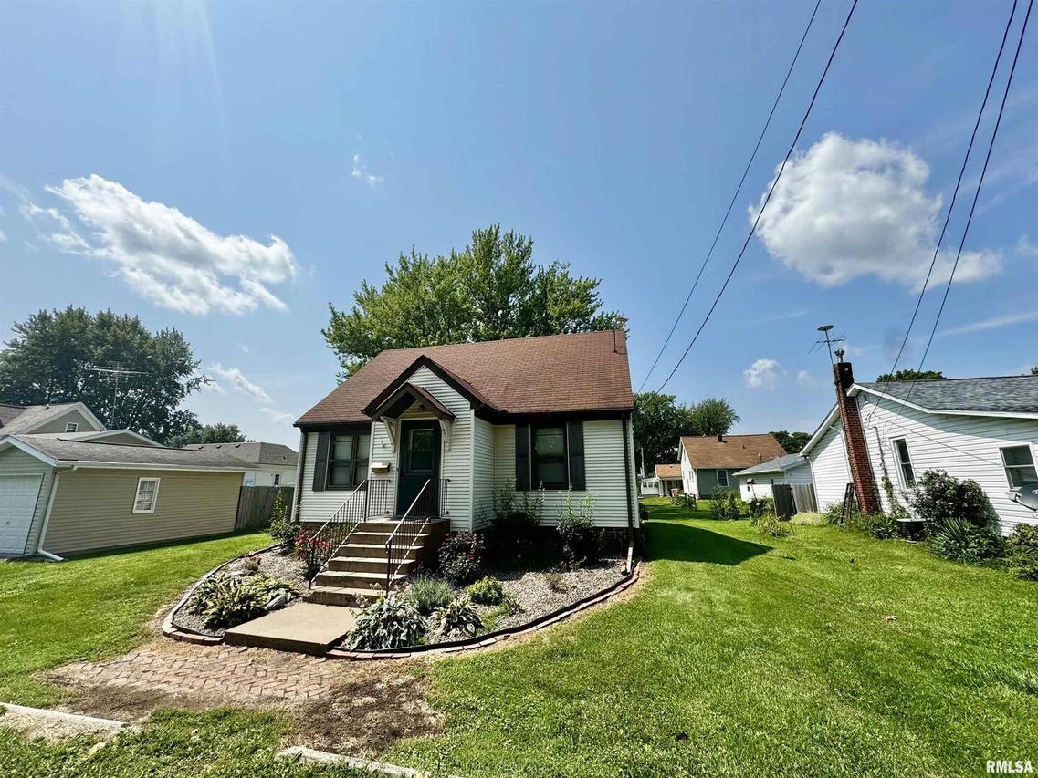 105 NW 5th Ave., Aledo, IL 61231