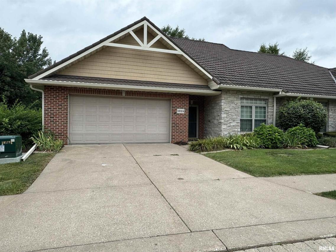 1014 2nd Street Ct., Moline, IL 61265