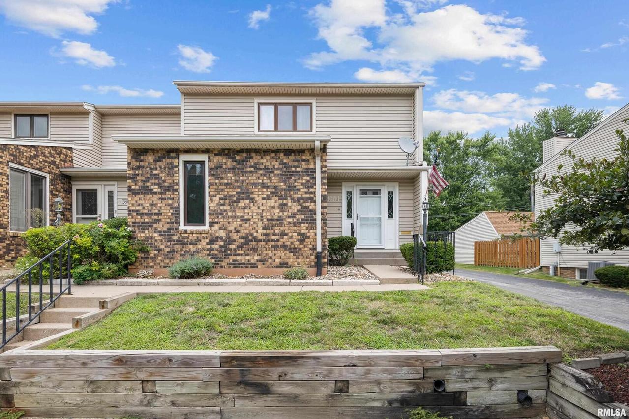 3542 56th Street Pl., Moline, IL 61265