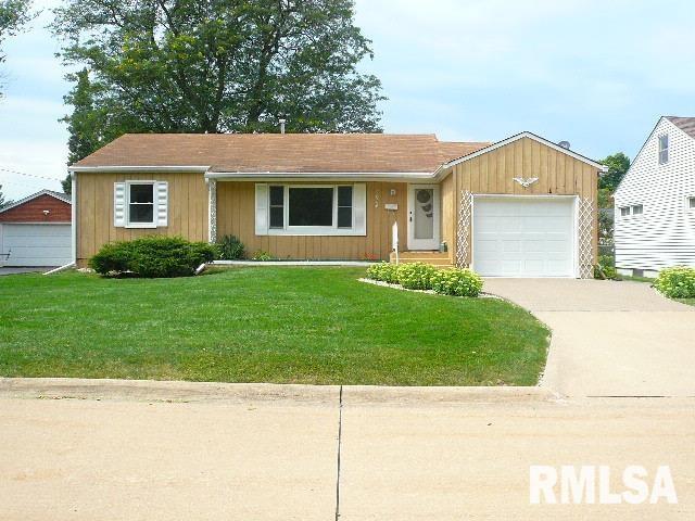 3026 43rd St., Rock Island, IL 61201