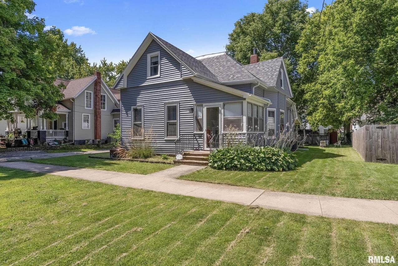 505 SE 2nd Ave., Aledo, IL 61231