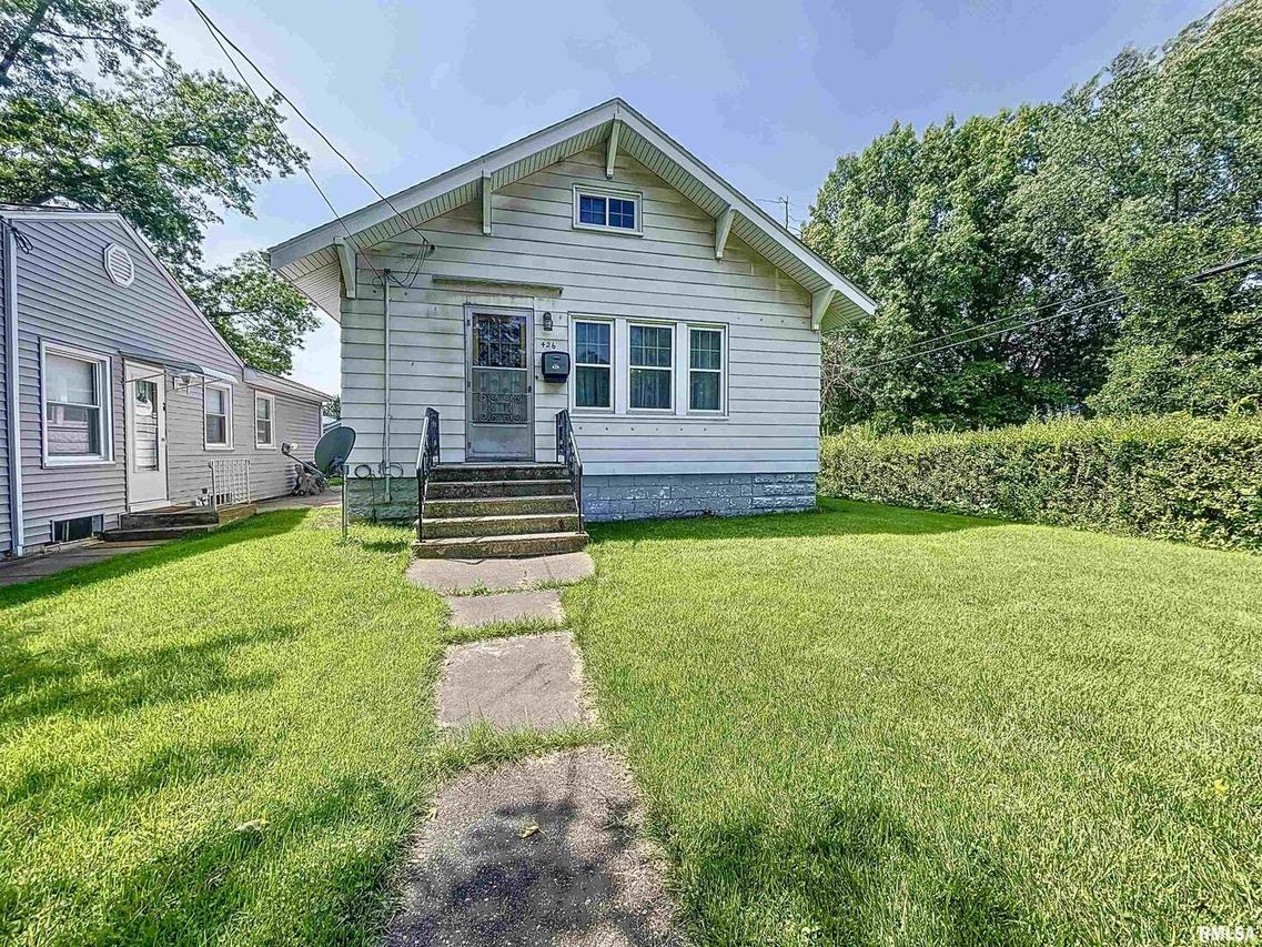 426 10th St., Silvis, IL