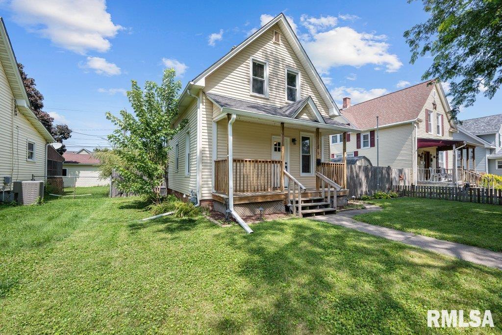 515 20th Ave., Moline, IL 61265