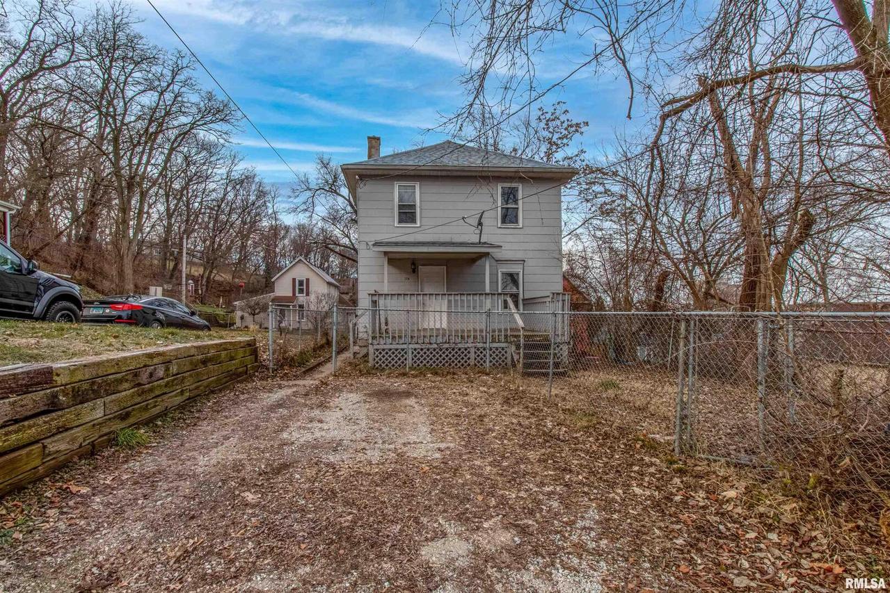 728 22nd St. #A, Moline, IL 61265